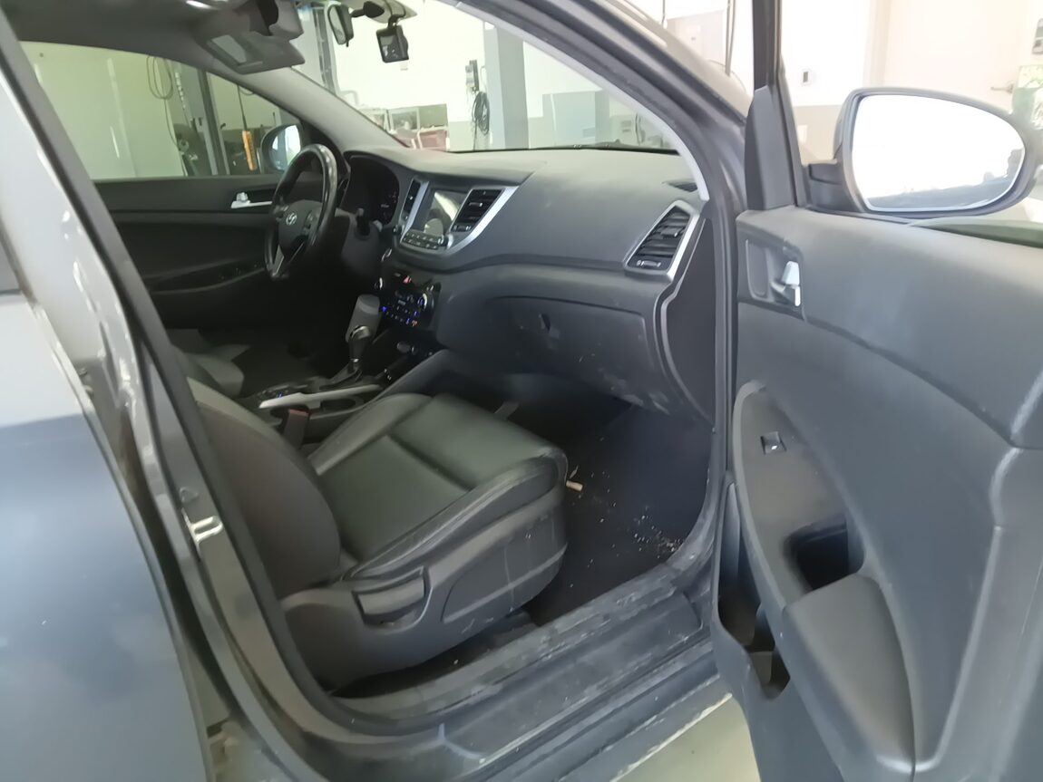 HYUNDAI ALL NEW TUCSON DIESEL 1.7 2WD MODERN 2016 - zdjęcie 14
