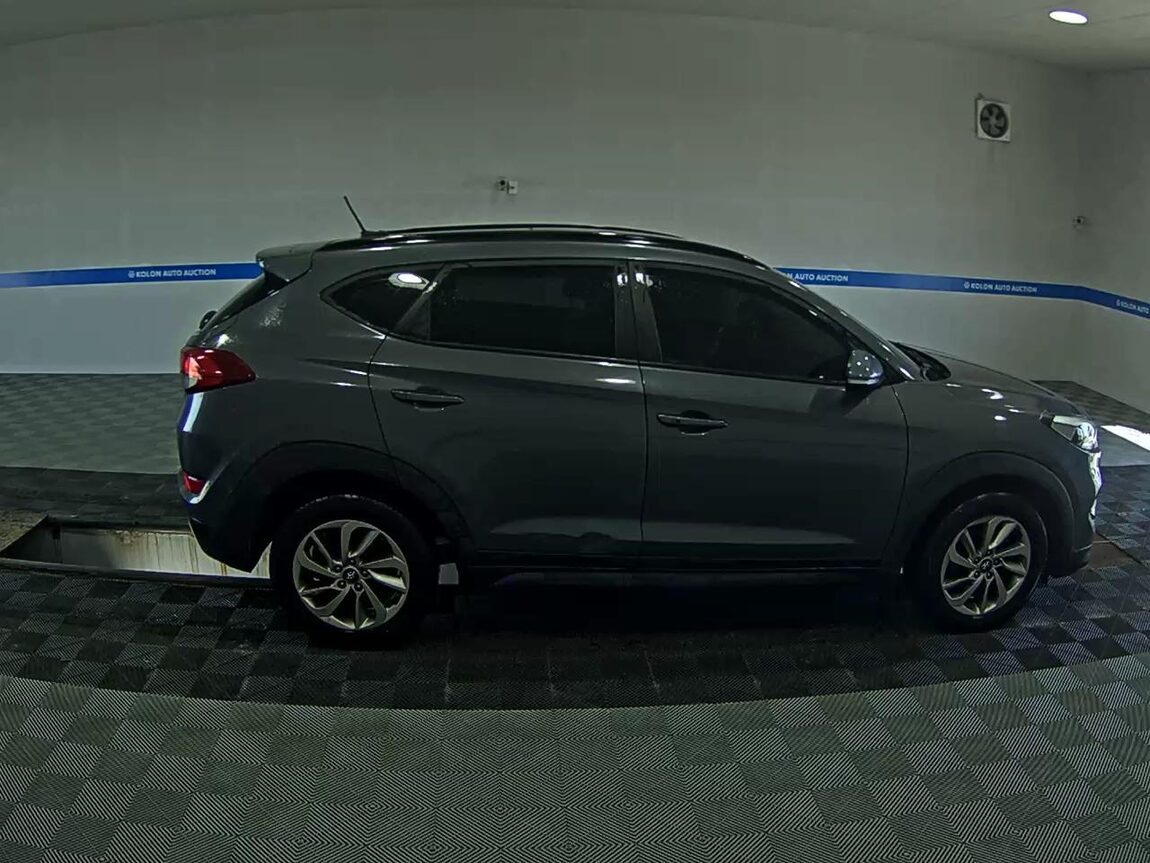 HYUNDAI ALL NEW TUCSON DIESEL 1.7 2WD MODERN 2016 - zdjęcie 4
