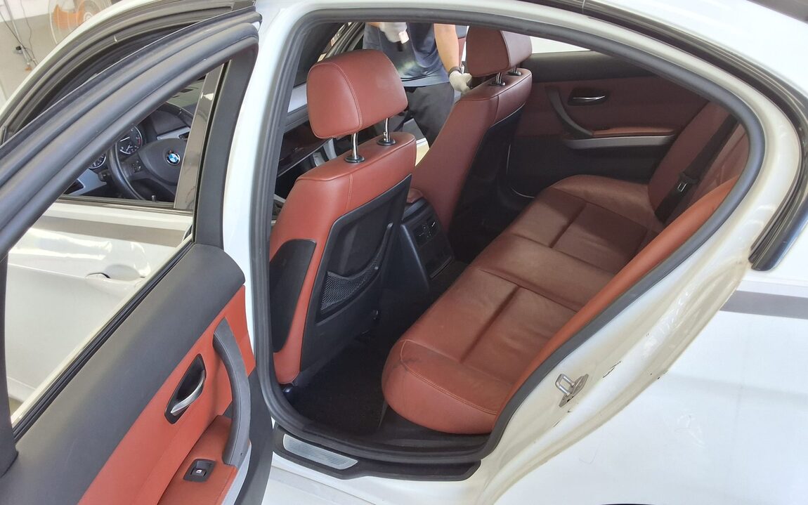 BMW 3 SERIES (5TH GEN) 320d M SPORT 2011 - zdjęcie 12