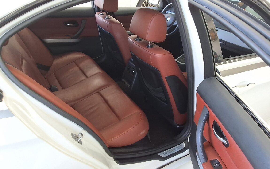 BMW 3 SERIES (5TH GEN) 320d M SPORT 2011 - zdjęcie 13