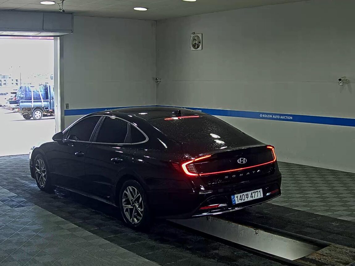 HYUNDAI SONATA (DN8) G2.0 PREMIUM FAMILY 2020 - zdjęcie 6