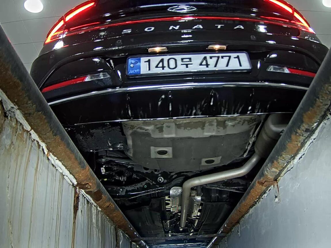 HYUNDAI SONATA (DN8) G2.0 PREMIUM FAMILY 2020 - zdjęcie 8