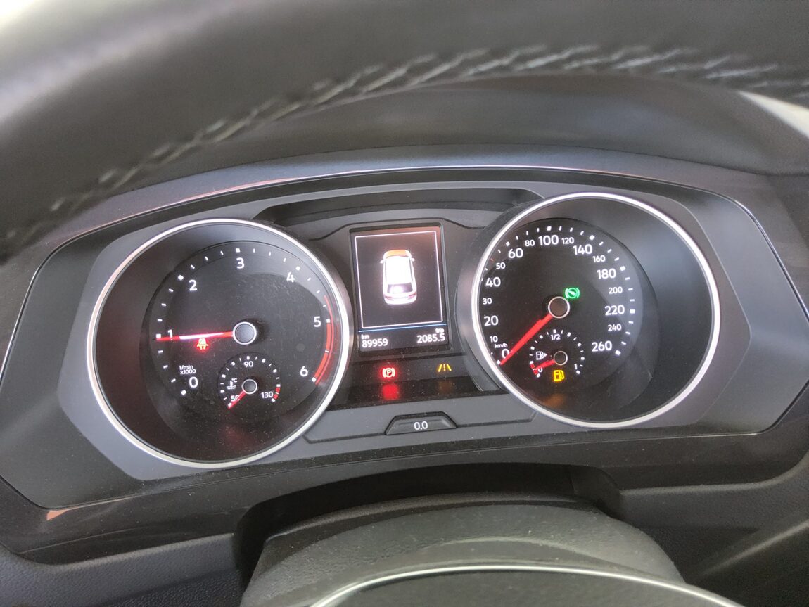 VOLKSWAGEN TIGUAN (2ND GEN) 2.0 TDI PRESTIGE 2020 - zdjęcie 9