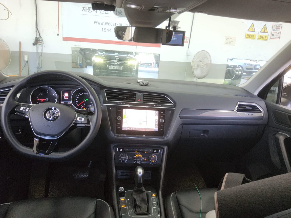 VOLKSWAGEN TIGUAN (2ND GEN) 2.0 TDI PRESTIGE 2020 - zdjęcie 11