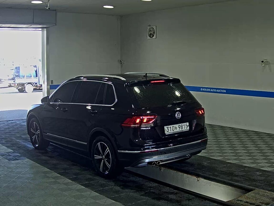 VOLKSWAGEN TIGUAN (2ND GEN) 2.0 TDI PRESTIGE 2020 - zdjęcie 6