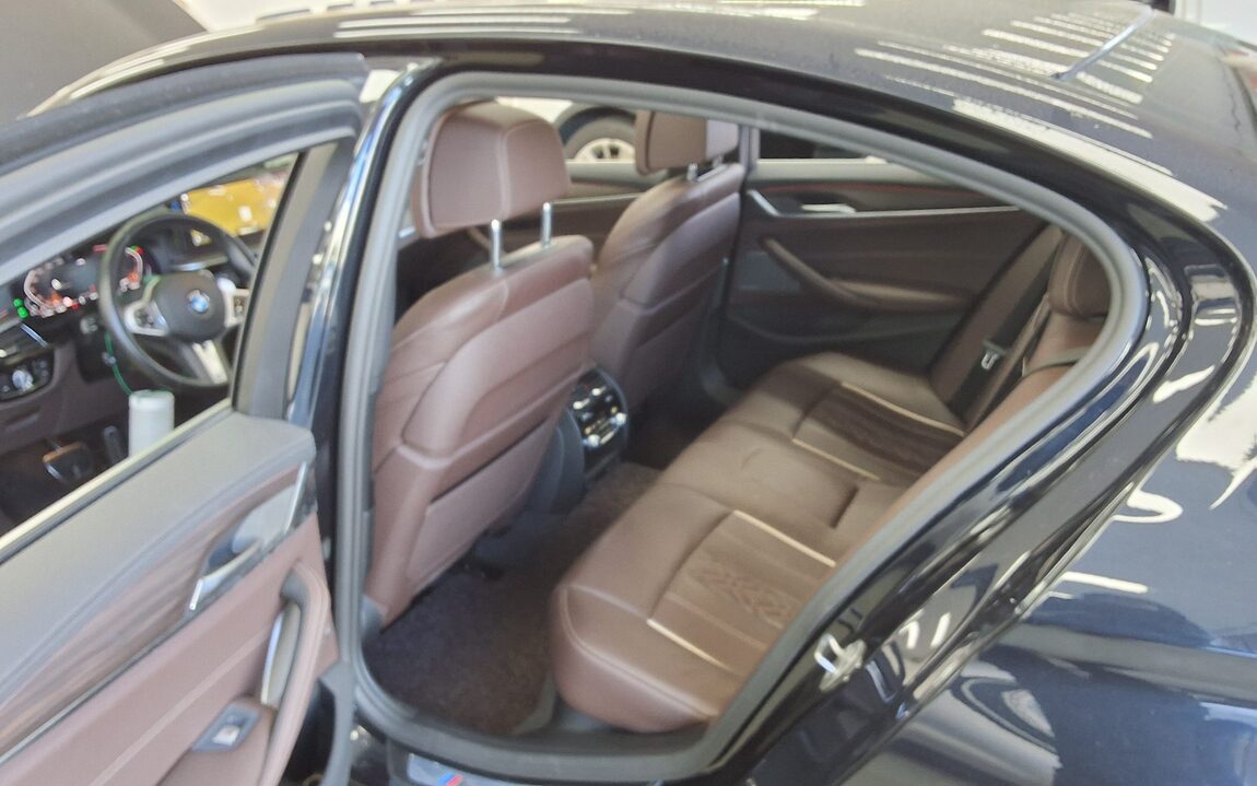 BMW 5 SERIES (7TH GEN) 530i xDRIVE M SPORT PACK 2021 - zdjęcie 12