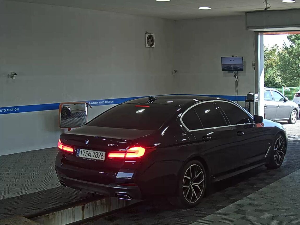 BMW 5 SERIES (7TH GEN) 530i xDRIVE M SPORT PACK 2021 - zdjęcie 5