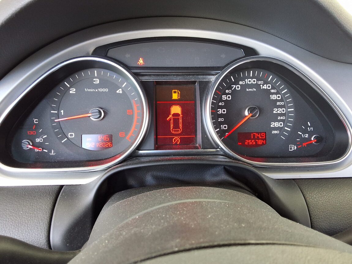 AUDI Q7 3.0 TDI QUATTRO 2011 - zdjęcie 9