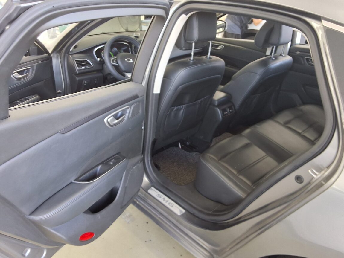 RENAULT (SAMSUNG) SM6 2.0 GDe LE 2016 - zdjęcie 12