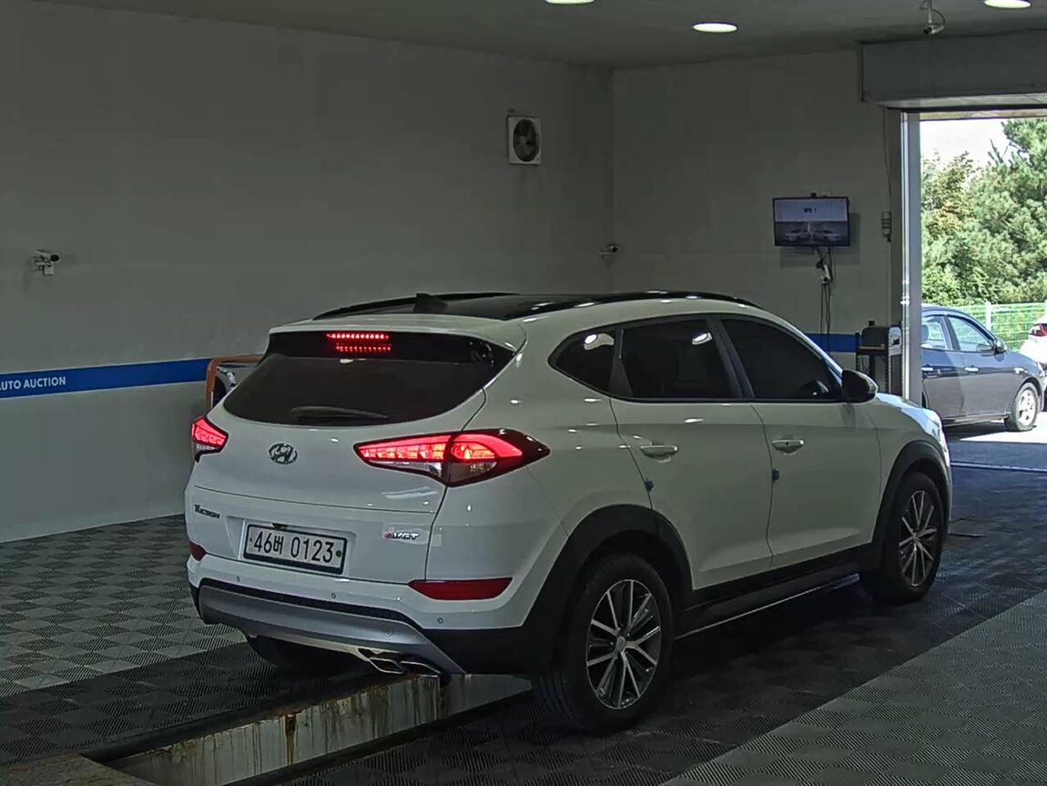 HYUNDAI ALL NEW TUCSON DIESEL R2.0 2WD MODERN 2017 - zdjęcie 5