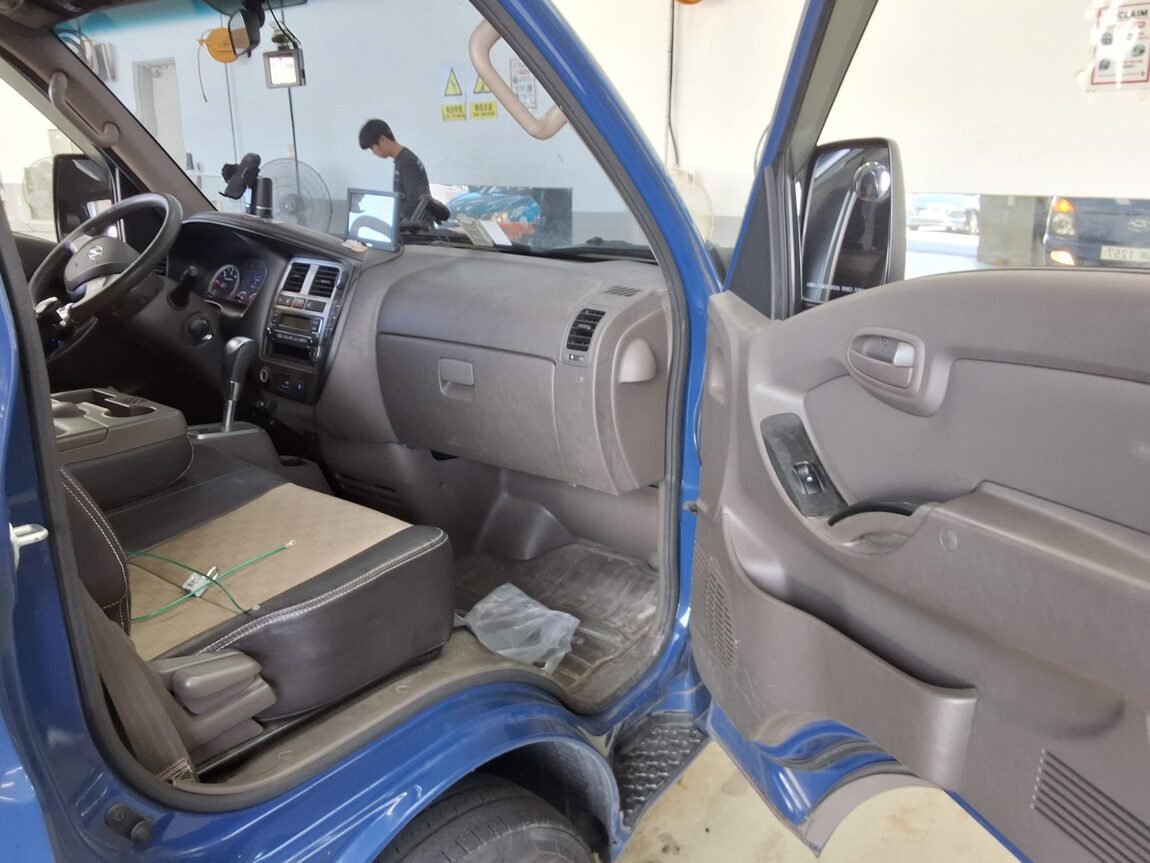 HYUNDAI PORTER II CRDi STANDARD CAB EXTRA LONG WHEELBASE SMART 2019 - zdjęcie 12