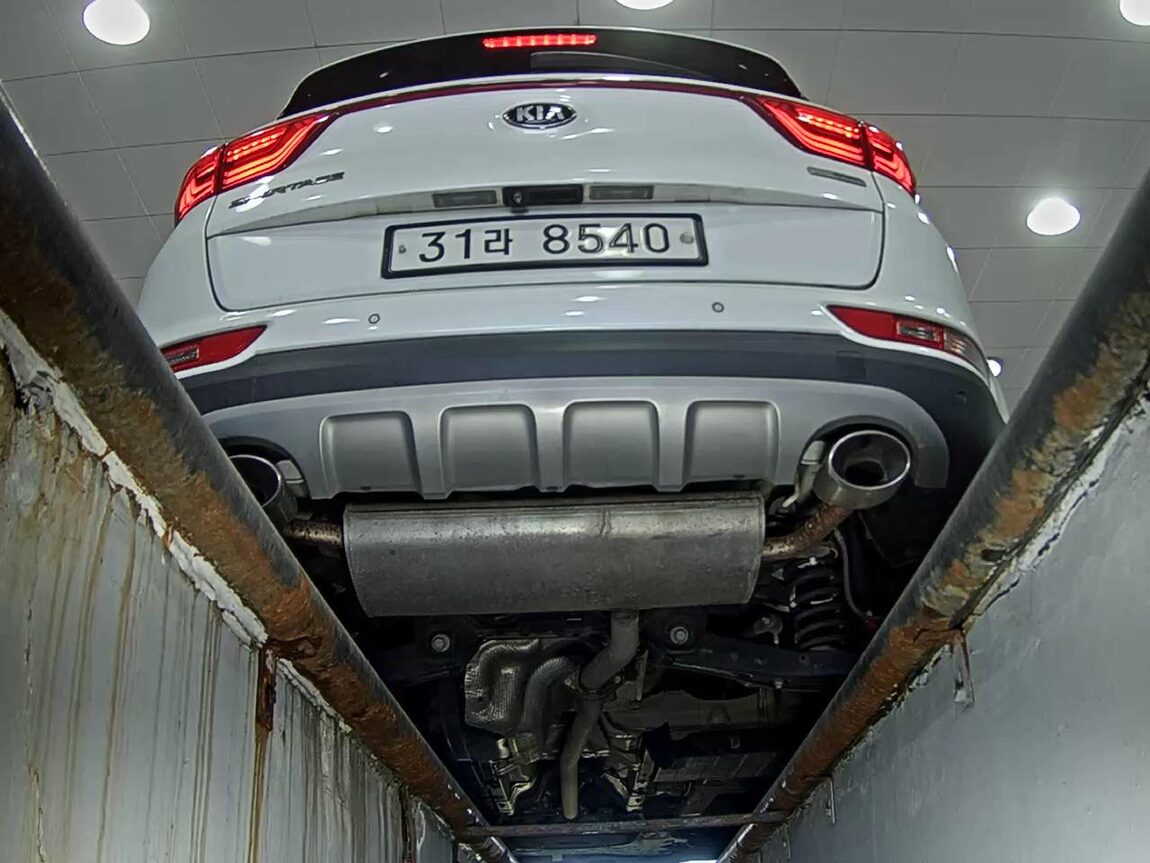 KIA NEW SPORTAGE R2.0 2WD NOBLESSE PLUS 2018 - zdjęcie 8