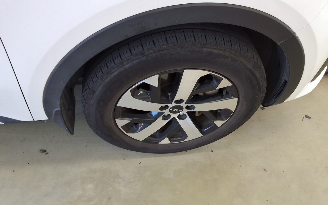 KIA NEW SORENTO (MQ4) 2.2 DIESEL 2WD NOBLESSE 2022 - zdjęcie 25