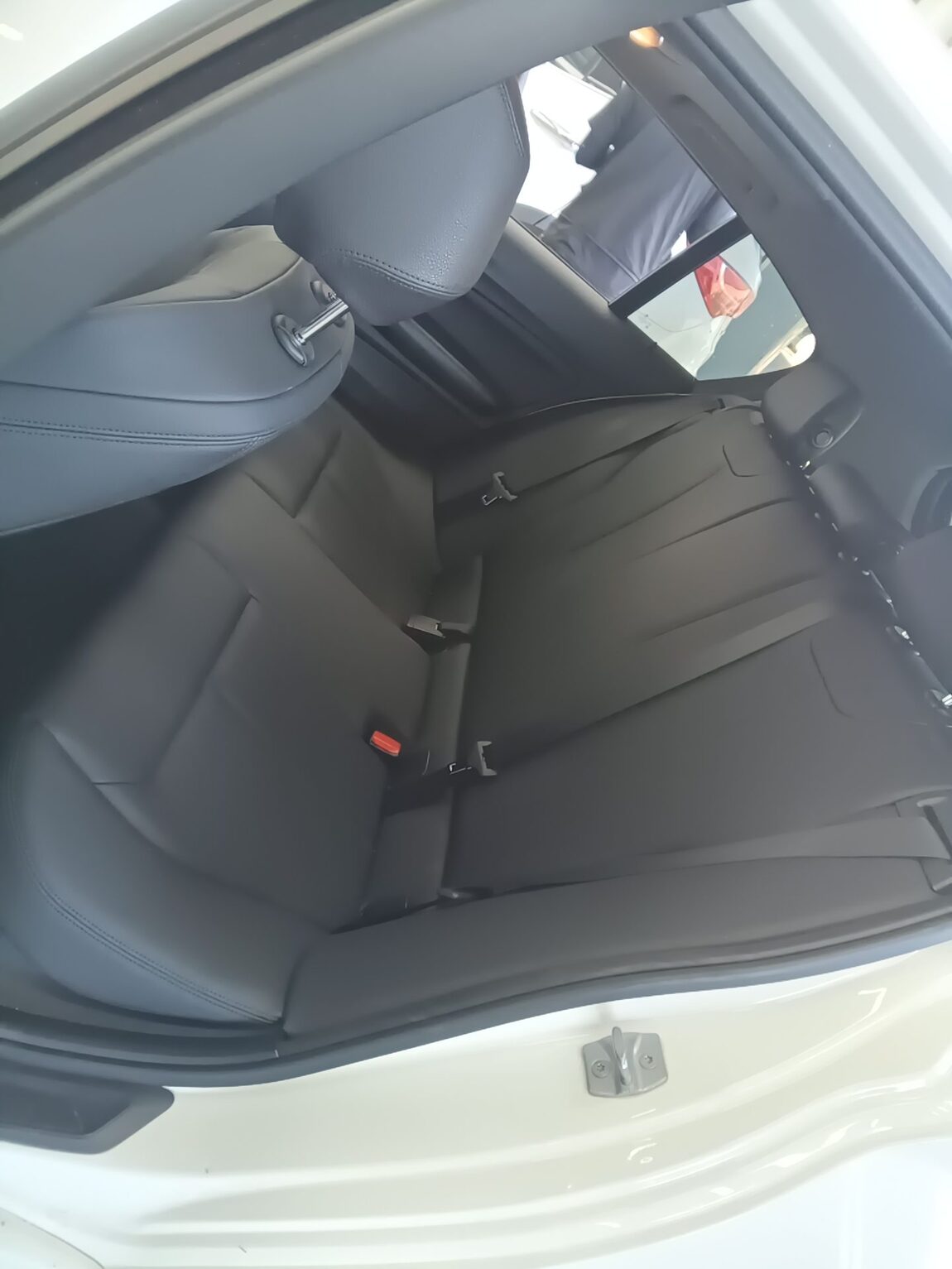 BMW 1 SERIES (2ND GEN) 5-DOOR 118d SPORT LINE 2016 - zdjęcie 19