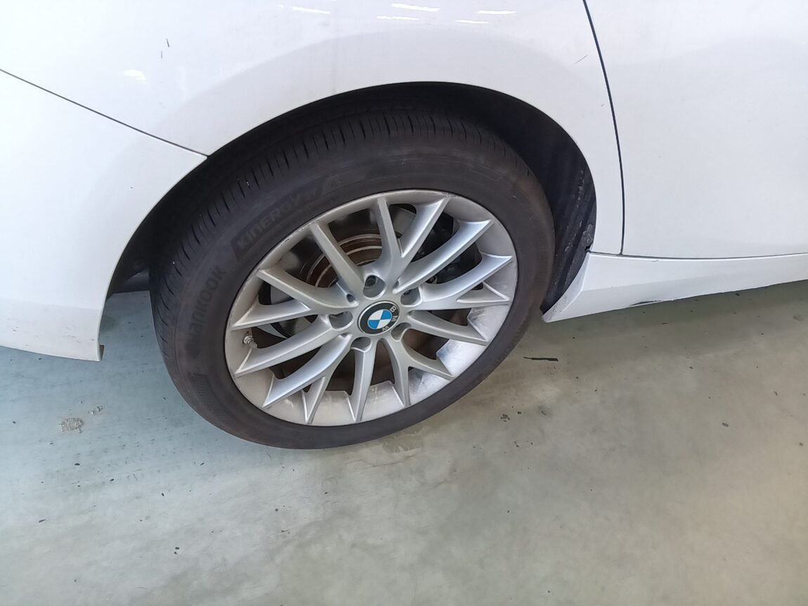 BMW 1 SERIES (2ND GEN) 5-DOOR 118d SPORT LINE 2016 - zdjęcie 27