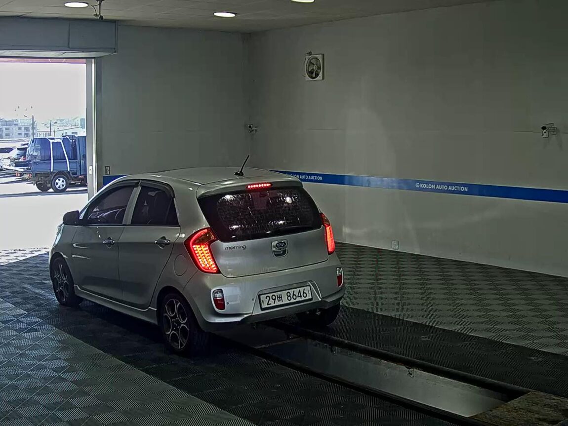 KIA ALL NEW MORNING GASOLINE LUXURY 2012 - zdjęcie 6