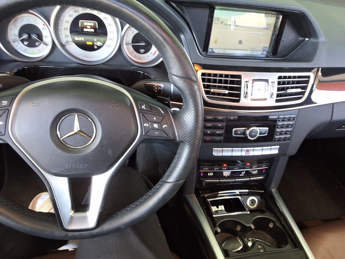 MERCEDES-BENZ E-CLASS (4TH GEN) E220 CDI AVANTGARDE 2014 - zdjęcie 11