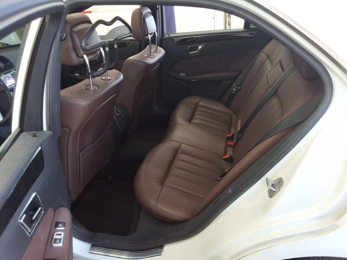 MERCEDES-BENZ E-CLASS (4TH GEN) E220 CDI AVANTGARDE 2014 - zdjęcie 12