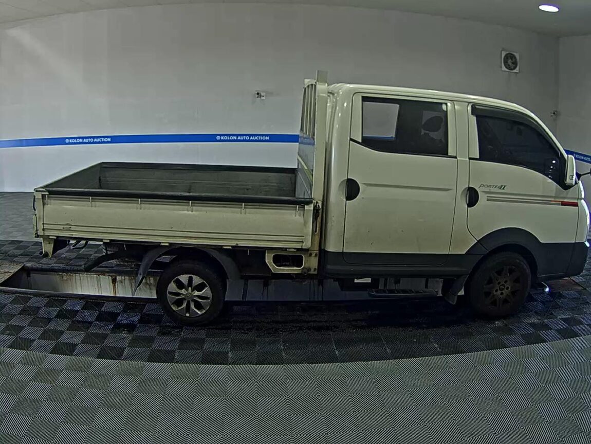 HYUNDAI PORTER II CRDi DOUBLE CAB EXTRA LONG WHEELBASE PREMIUM 2018 - zdjęcie 4