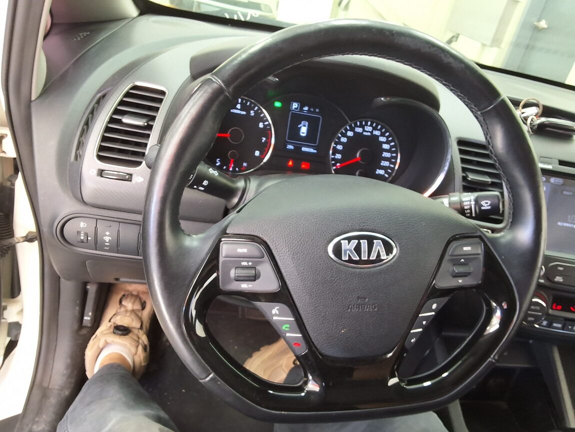 KIA THE NEW K3 1.6 GDI TRENDY 2016 - zdjęcie 23