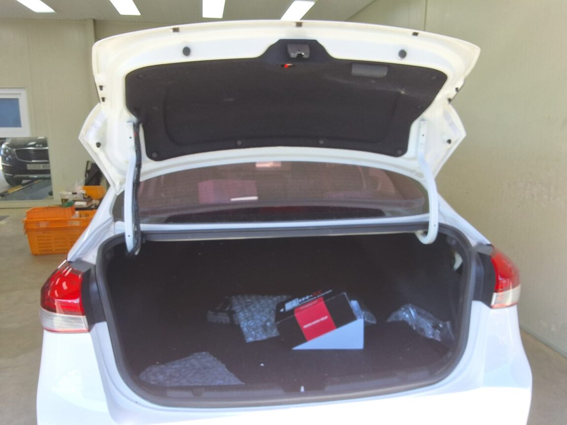 KIA THE NEW K3 1.6 GDI TRENDY 2016 - zdjęcie 16