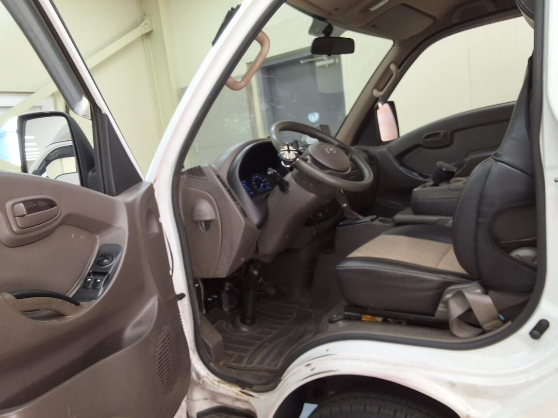 HYUNDAI PORTER II CRDi STANDARD CAB EXTRA LONG WHEELBASE STYLE 2021 - zdjęcie 11