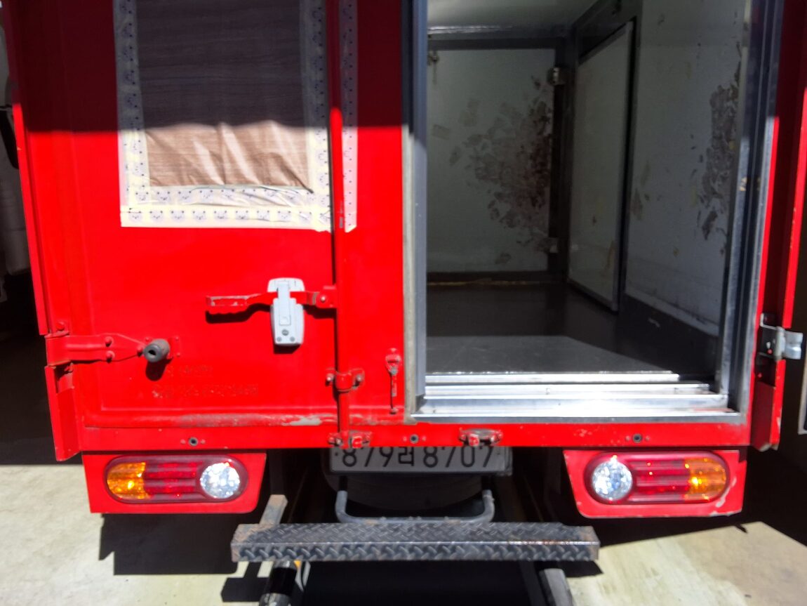 HYUNDAI PORTER II CRDi STANDARD CAB EXTRA LONG WHEELBASE STYLE 2021 - zdjęcie 13