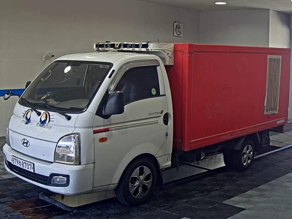 HYUNDAI PORTER II CRDi STANDARD CAB EXTRA LONG WHEELBASE STYLE 2021 - zdjęcie 2