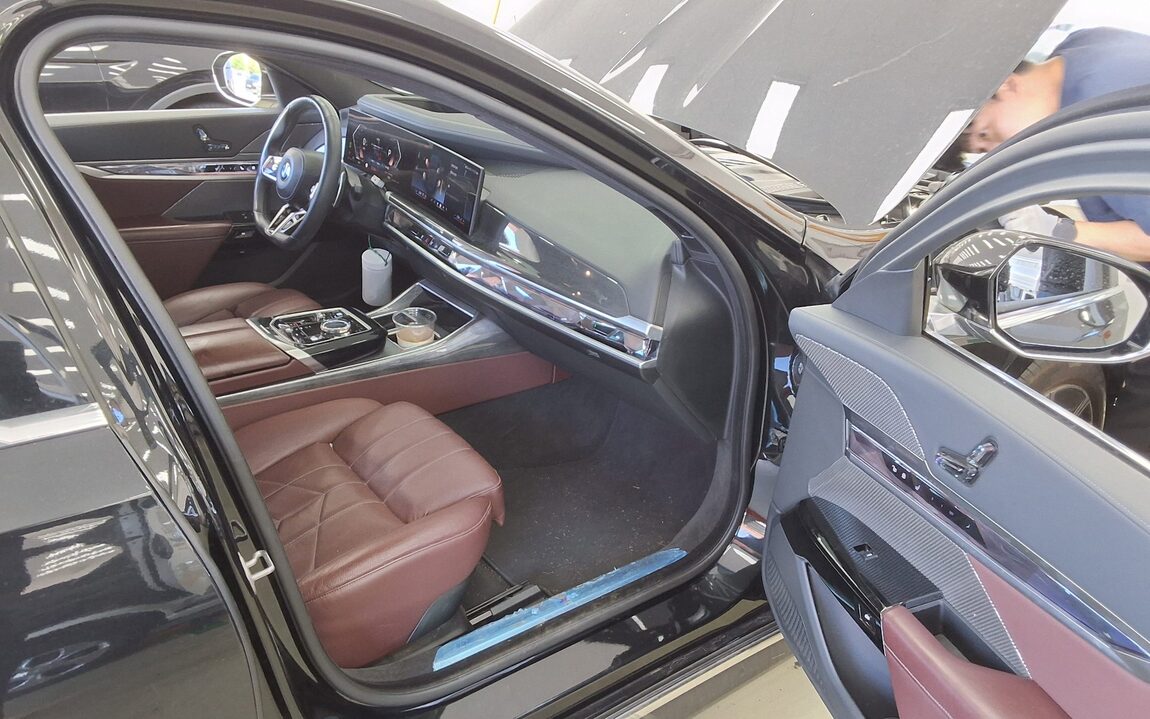 BMW 7 SERIES (7TH GEN) 740i xDRIVE M SPORT 2024 - zdjęcie 14