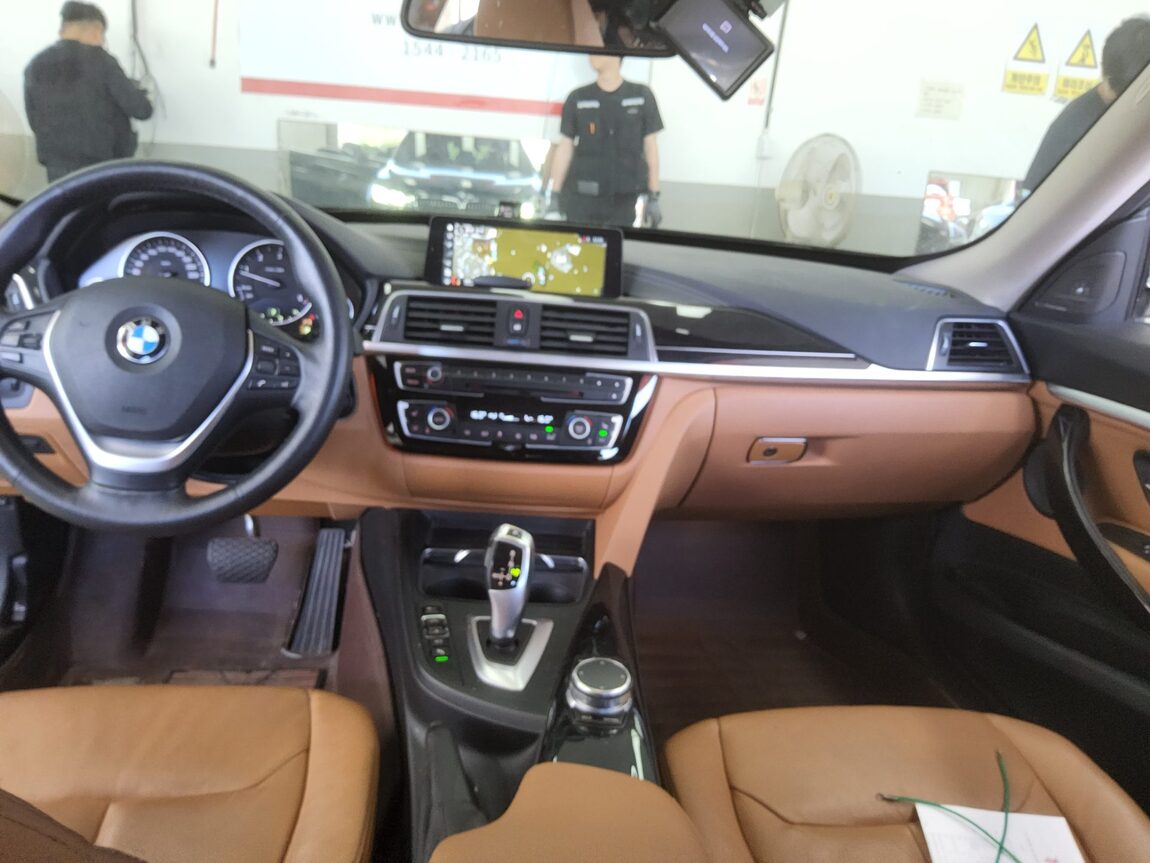 BMW GRAN TURISMO (GT) 3 SERIES GT 320d LUXURY LINE 2018 - zdjęcie 11