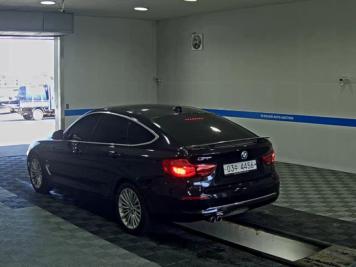 BMW GRAN TURISMO (GT) 3 SERIES GT 320d LUXURY LINE 2018 - zdjęcie 6