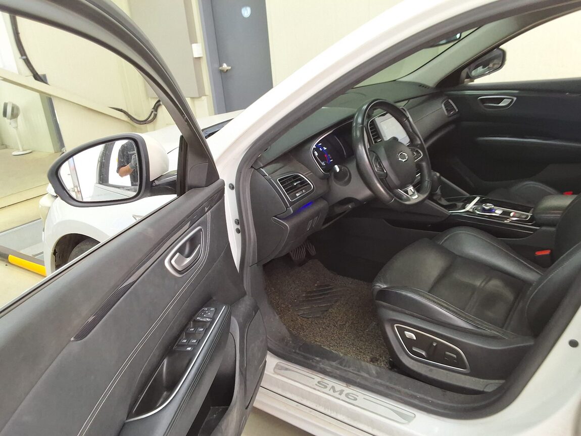 RENAULT (SAMSUNG) SM6 1.6 TCe LE 2016 - zdjęcie 11