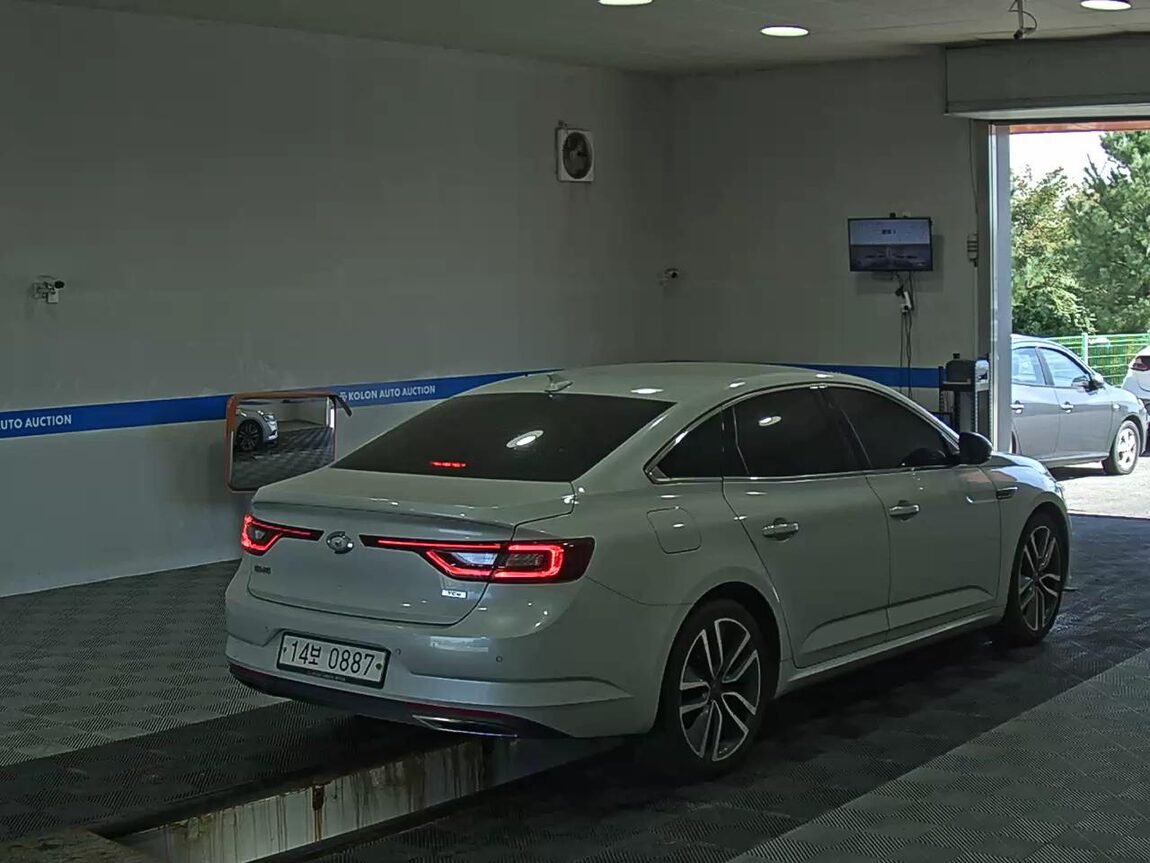 RENAULT (SAMSUNG) SM6 1.6 TCe LE 2016 - zdjęcie 5