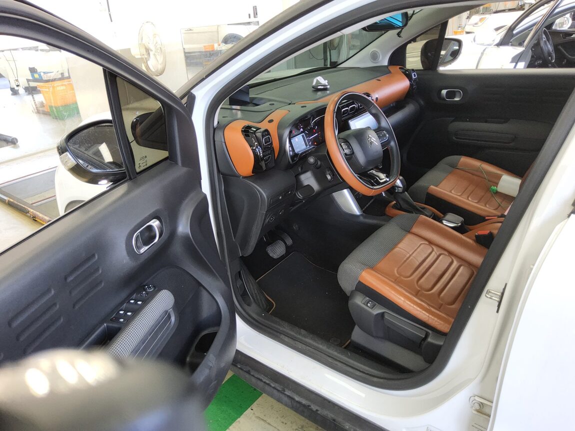 CITROEN C3 AIRCROSS 1.5 Blue-HDi SHINE PACK 2021 - zdjęcie 10