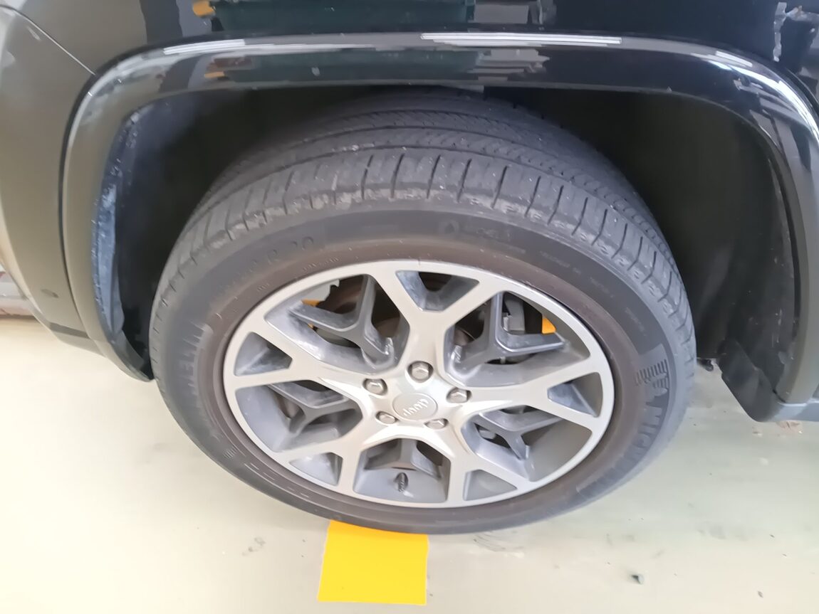 JEEP GRAND CHEROKEE (WK2) 3.6 V6 OVERLAND 2019 - zdjęcie 24