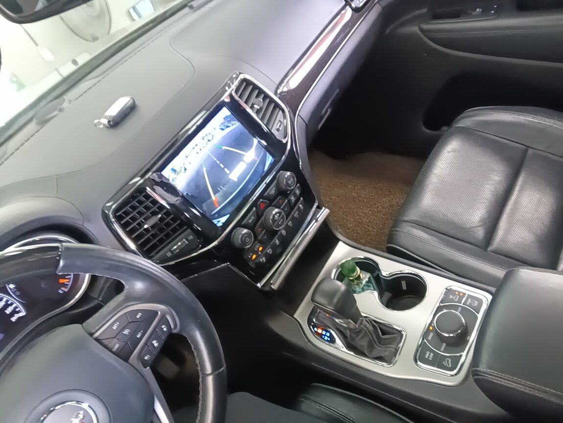 JEEP GRAND CHEROKEE (WK2) 3.6 V6 OVERLAND 2019 - zdjęcie 11