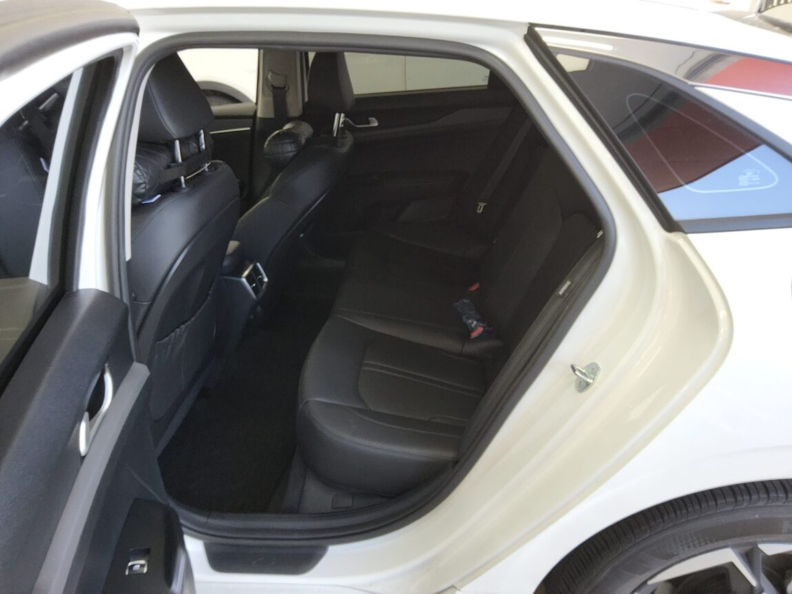 KIA THE NEW K5 (DL3) 2.0 GASOLINE PRESTIGE 2024 - zdjęcie 12