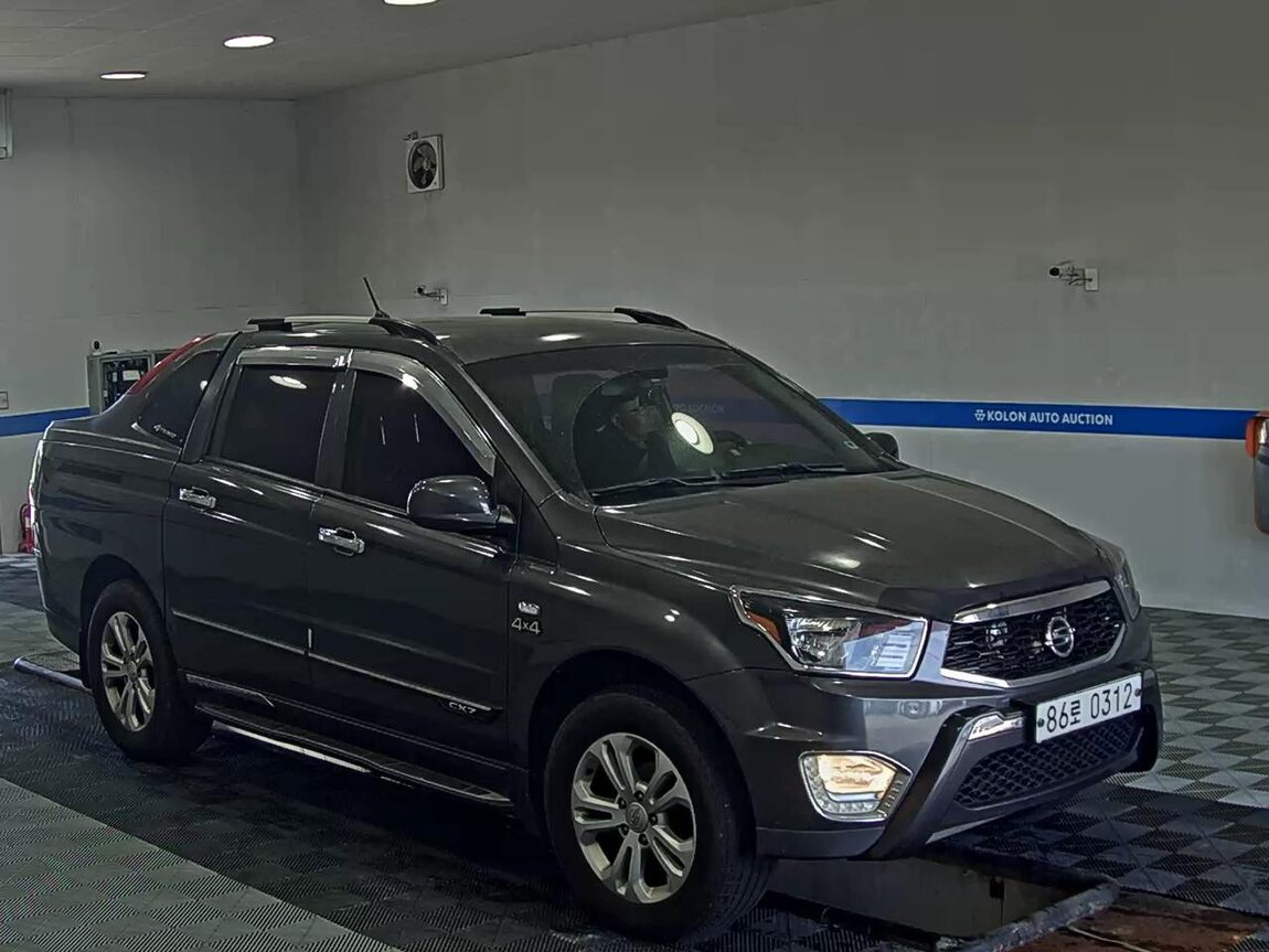 KG MOBILITY (SSANGYONG) THE NEW KORANDO SPORTS 2.2 4WD CX7 PASSION 2017 - zdjęcie 3