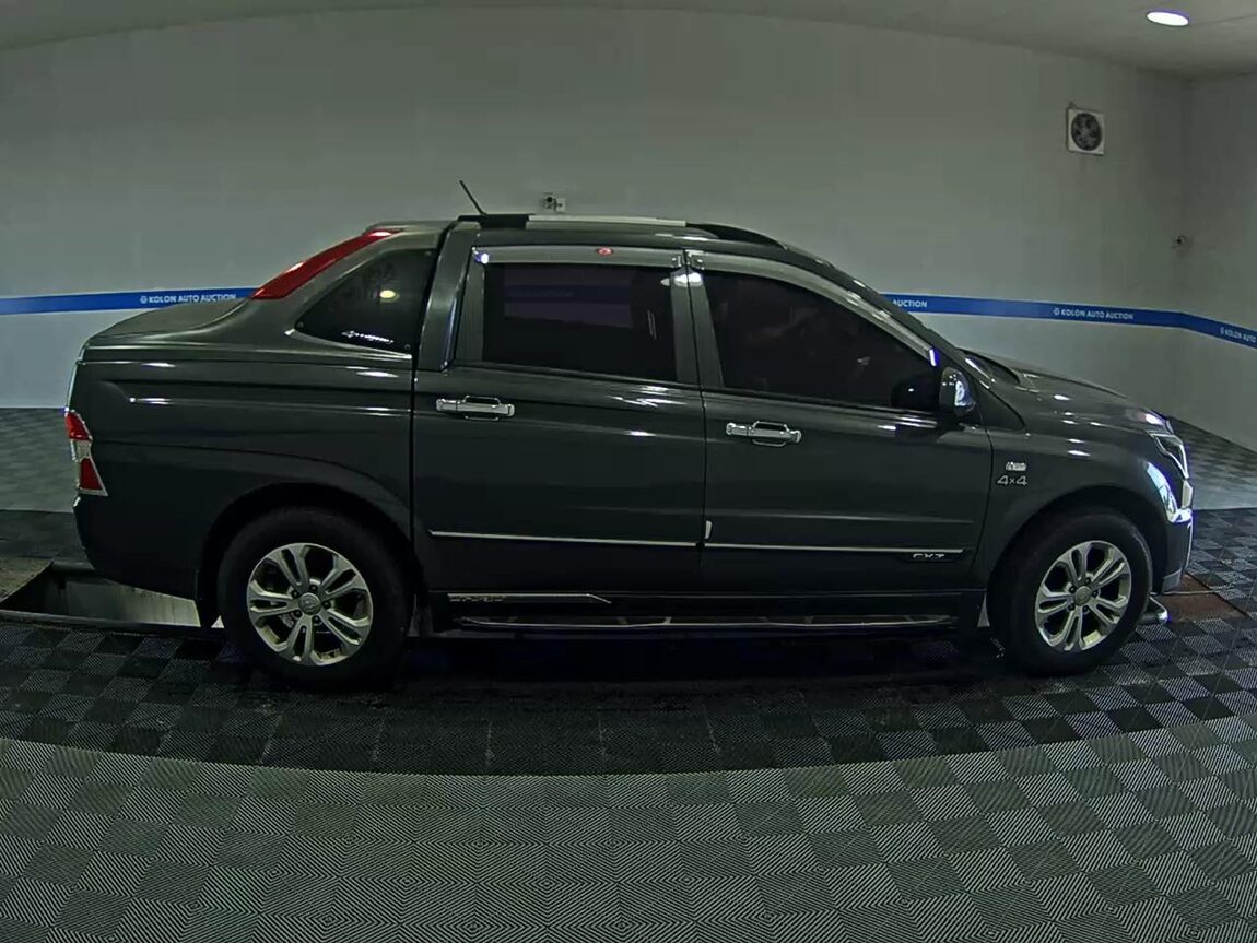 KG MOBILITY (SSANGYONG) THE NEW KORANDO SPORTS 2.2 4WD CX7 PASSION 2017 - zdjęcie 4