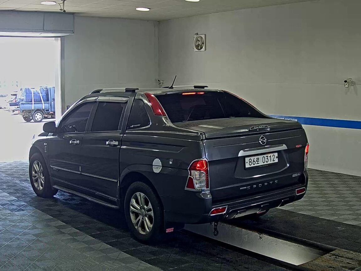 KG MOBILITY (SSANGYONG) THE NEW KORANDO SPORTS 2.2 4WD CX7 PASSION 2017 - zdjęcie 6