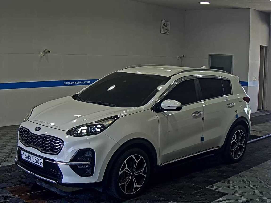 KIA SPORTAGE THE BOLD 2.0 GASOLINE PRESTIGE 2020 - zdjęcie 2