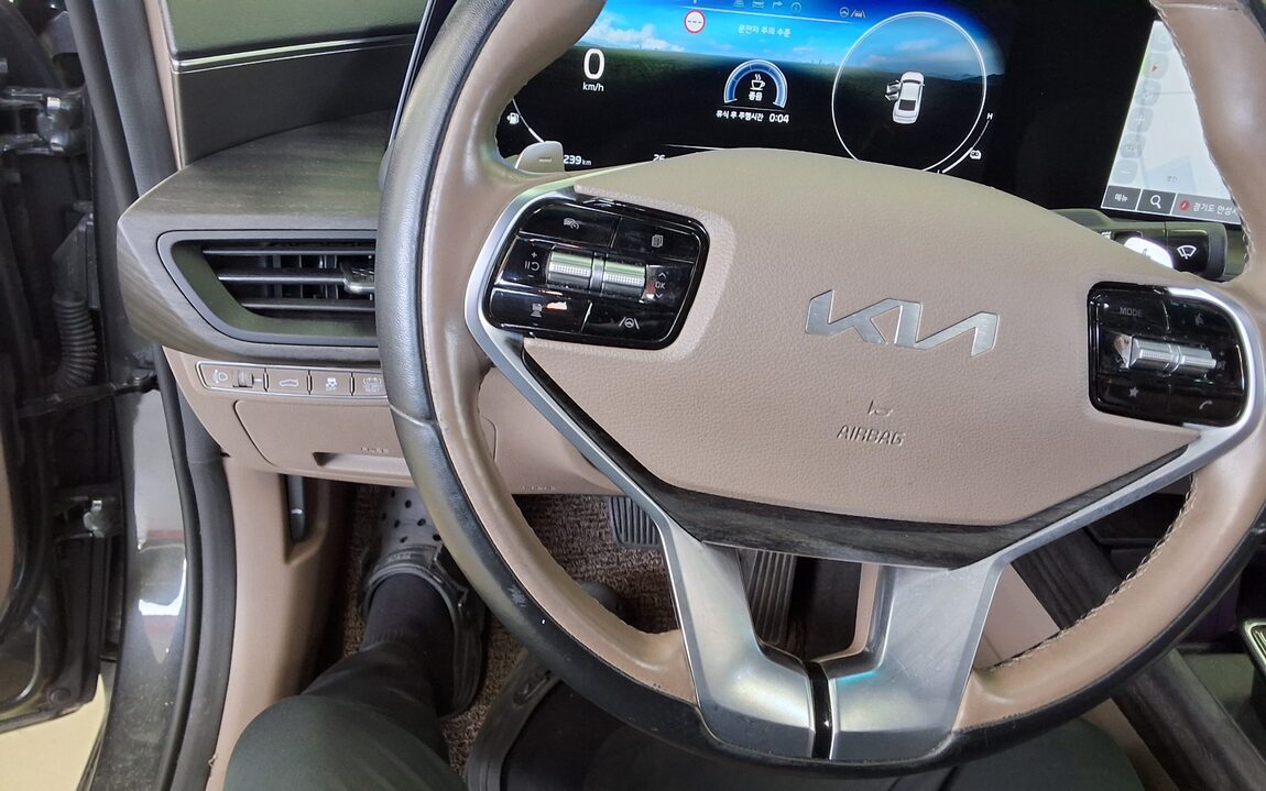 KIA K8 HYBRID HEV NOBLESSE 2022 - zdjęcie 17