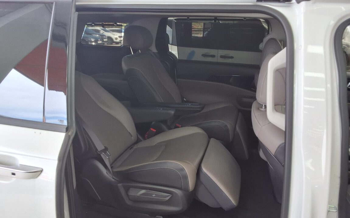 KIA THE NEW CARNIVAL HYBRID (KA4) 1.6 HEV 7-SEATER SIGNATURE GRAVITY 2025 - zdjęcie 13