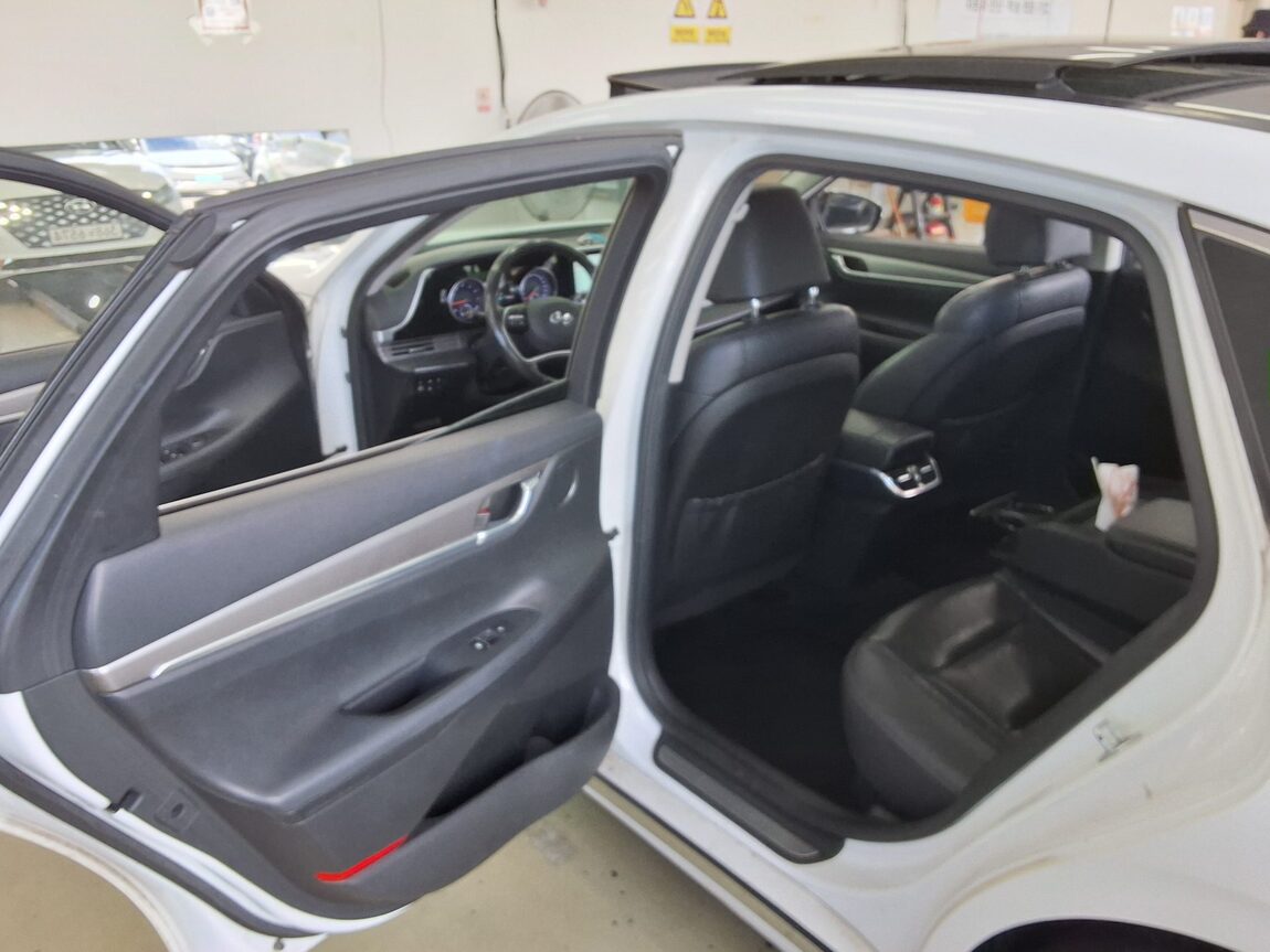 HYUNDAI THE NEW GRANDEUR IG LPi 3.0 RENTAL CAR PREMIUM 2021 - zdjęcie 12