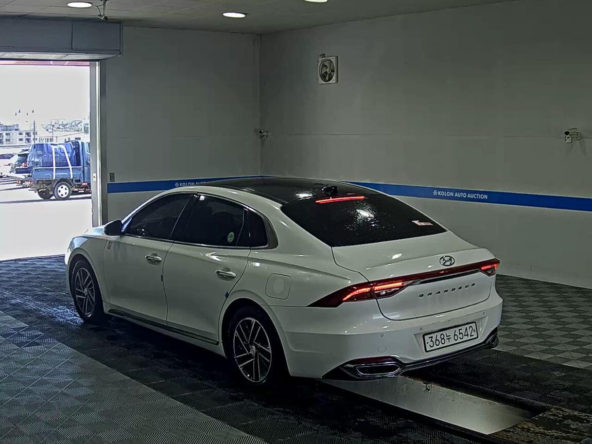 HYUNDAI THE NEW GRANDEUR IG LPi 3.0 RENTAL CAR PREMIUM 2021 - zdjęcie 6