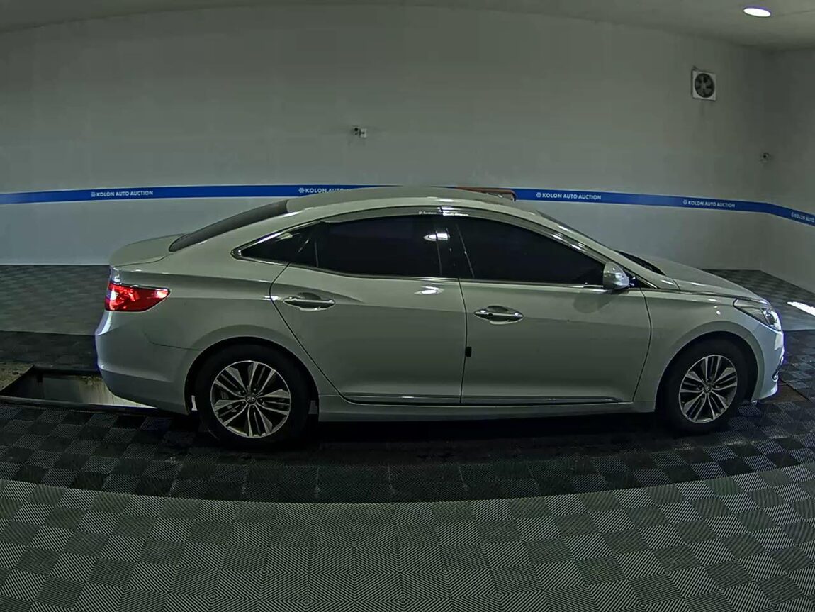 HYUNDAI GRANDEUR HG DIESEL HG 220 MODERN 2016 - zdjęcie 4