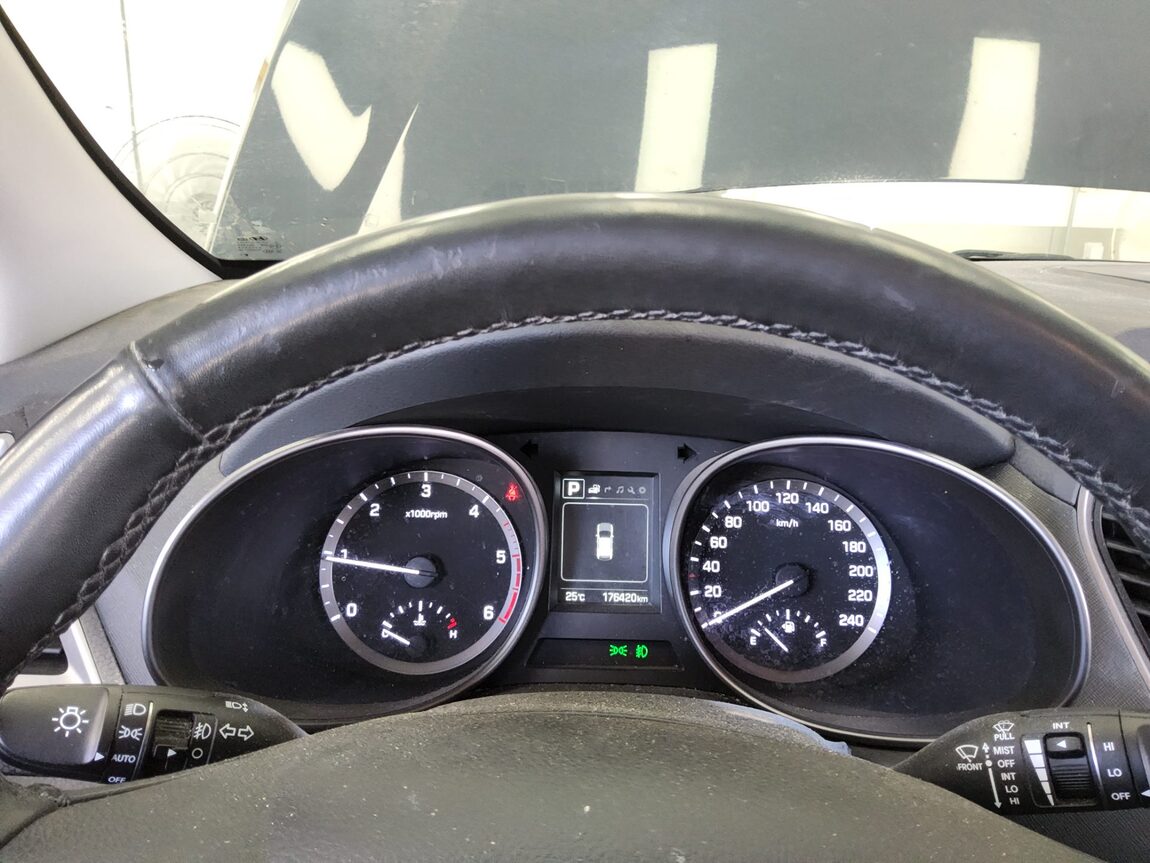 HYUNDAI SANTA FE THE PRIME DIESEL R2.0 2WD PREMIUM 2017 - zdjęcie 9