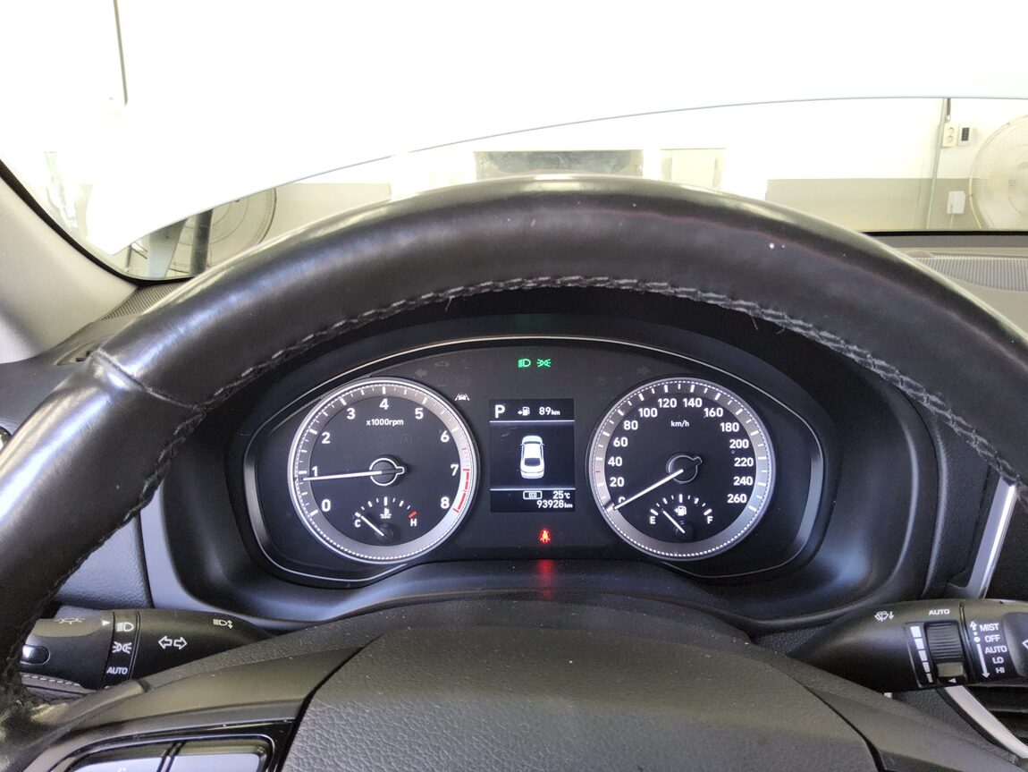HYUNDAI GRANDEUR IG 2.4 GDi PREMIUM 2019 - zdjęcie 9