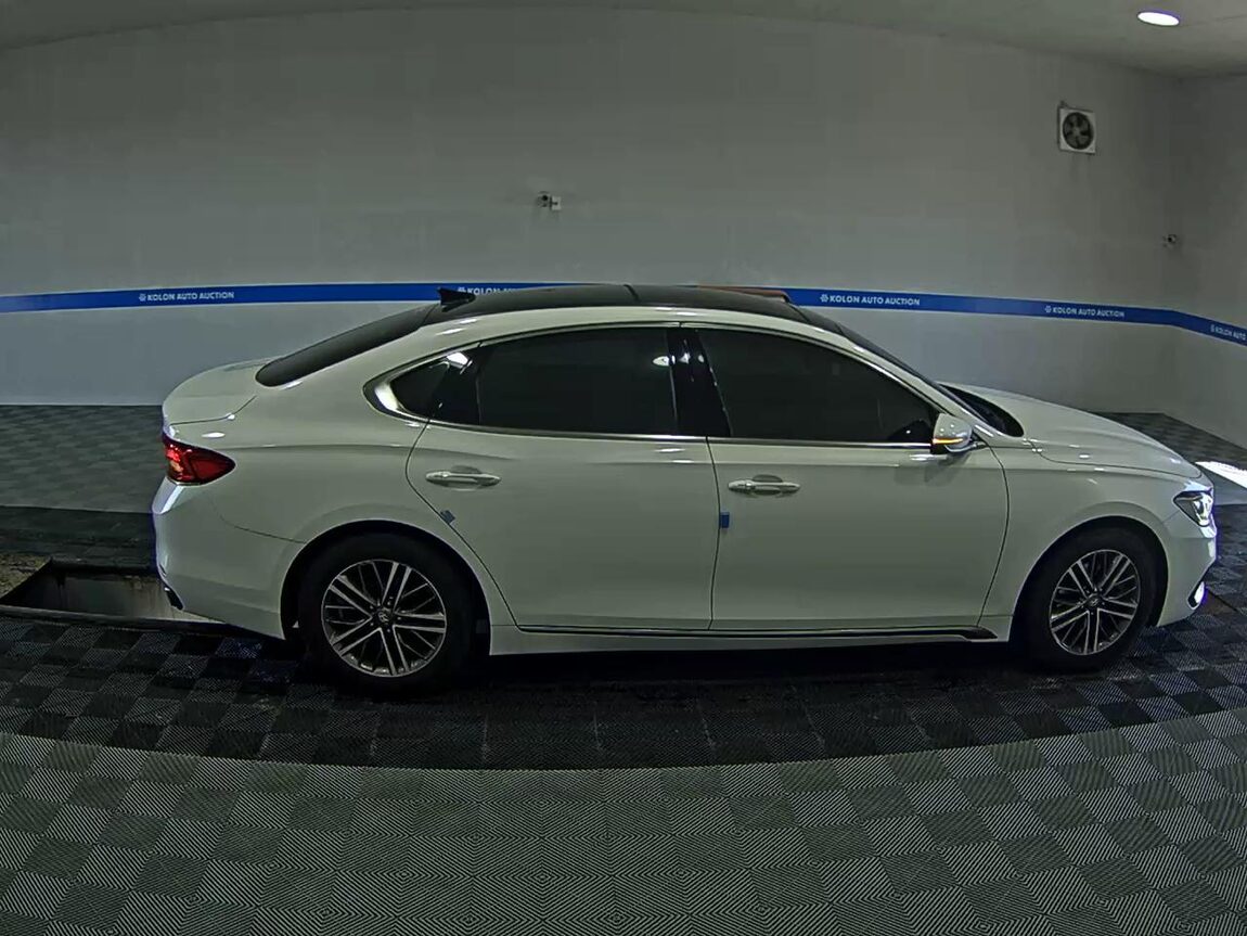 HYUNDAI GRANDEUR IG 2.4 GDi PREMIUM 2019 - zdjęcie 4