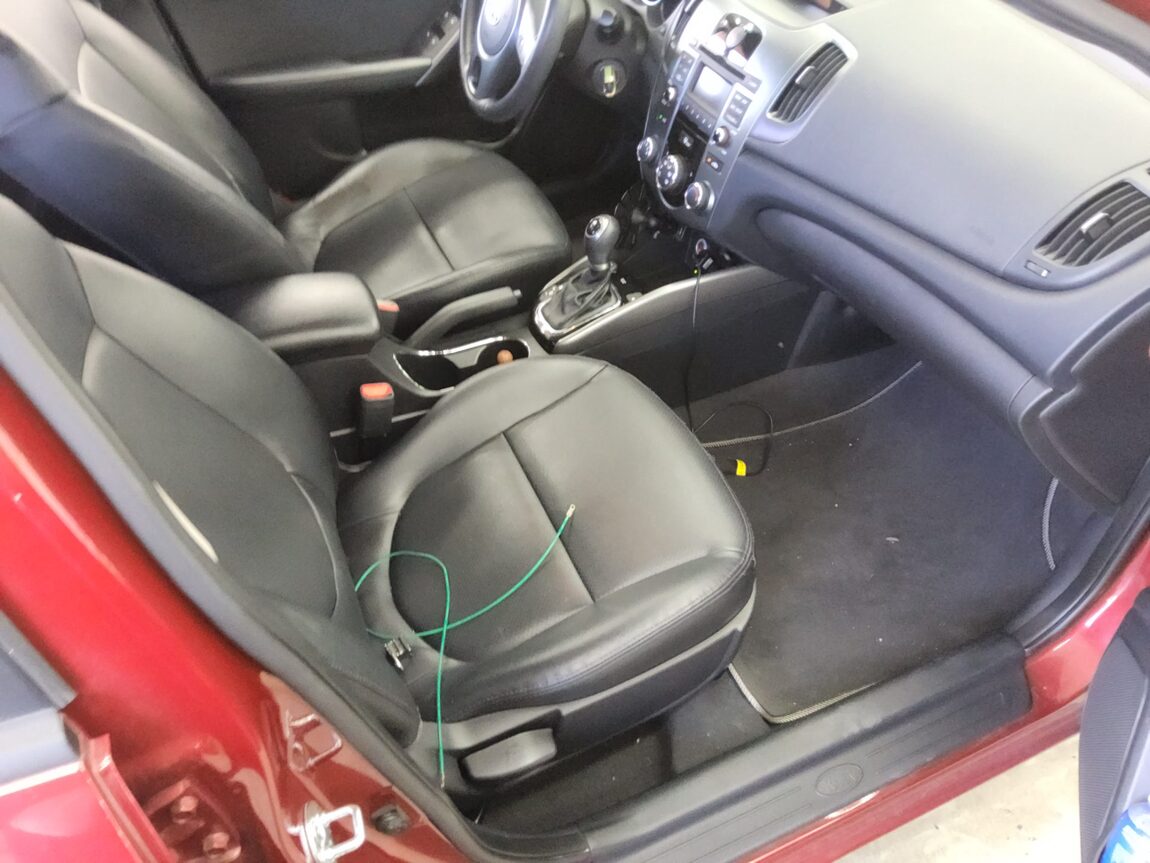 KIA FORTE 1.6 GDI LUXURY 2011 - zdjęcie 14